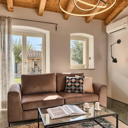 Charming Spirit Of Istria Near Rovinj For 6 Persons With 32 M2 Private Pool & Jacuzzi Willa *