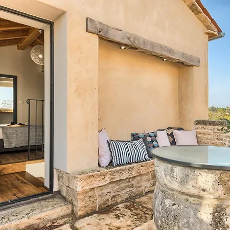 Charming Spirit Of Istria Near Rovinj For 6 Persons With 32 M2 Private Pool & Jacuzzi Willa Kurili