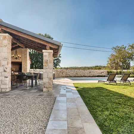 Charming Spirit Of Istria Near Rovinj For 6 Persons With 32 M2 Private Pool & Jacuzzi Willa *